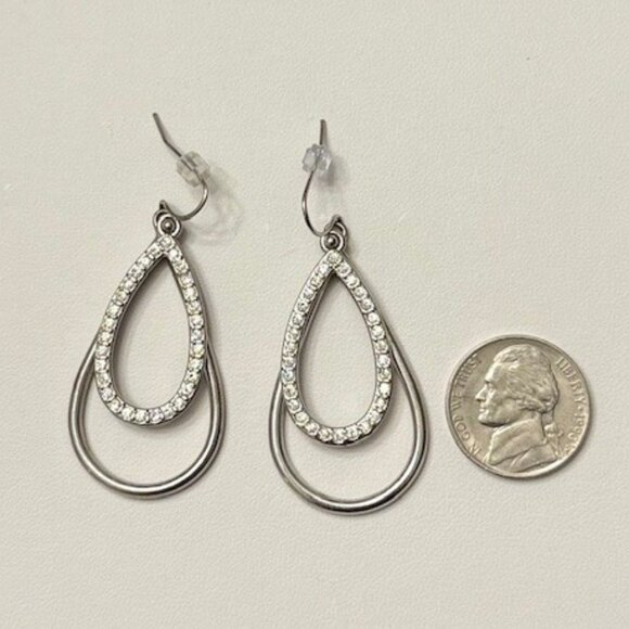 Lia Sophia "RENDEZVOUS" Earrings - Picture 6 of 7